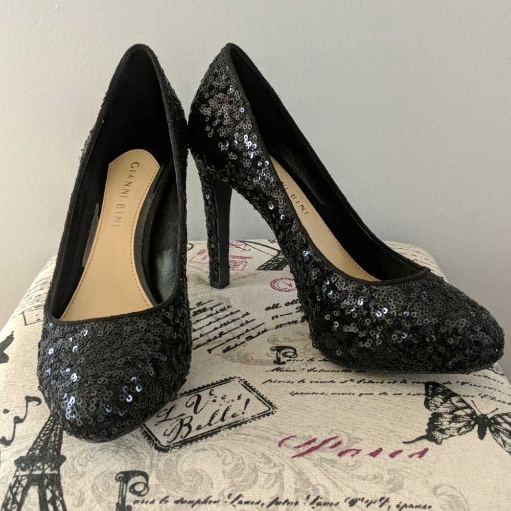 Gianni Bini Black Sequins Heels